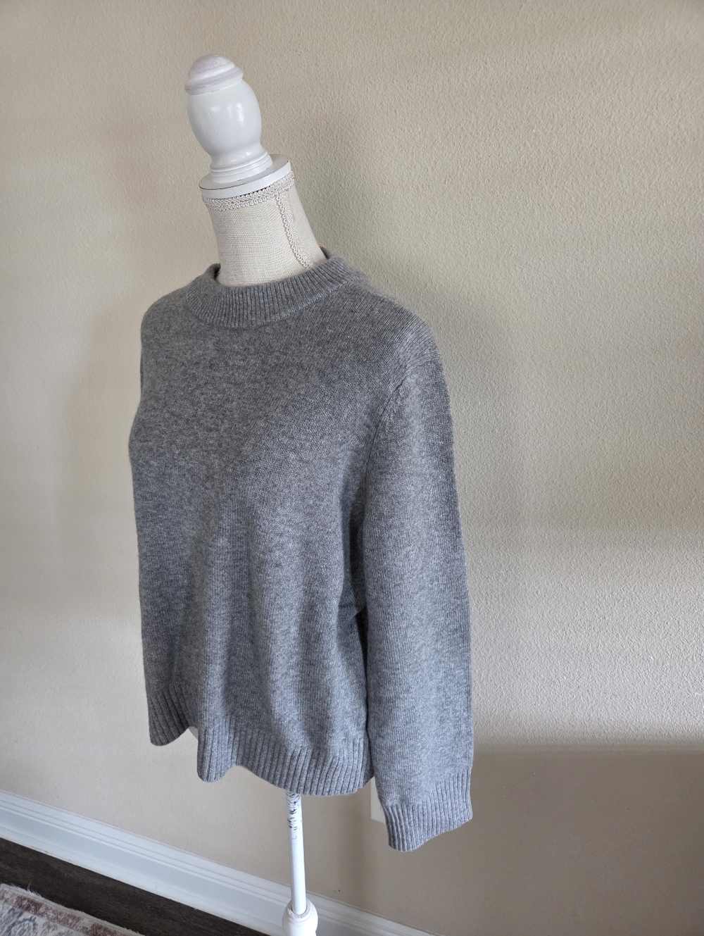 Quince Womens Mongolian Cashmere Oversized Crewneck Sweater Size Small NWT - Picture 5 of 11